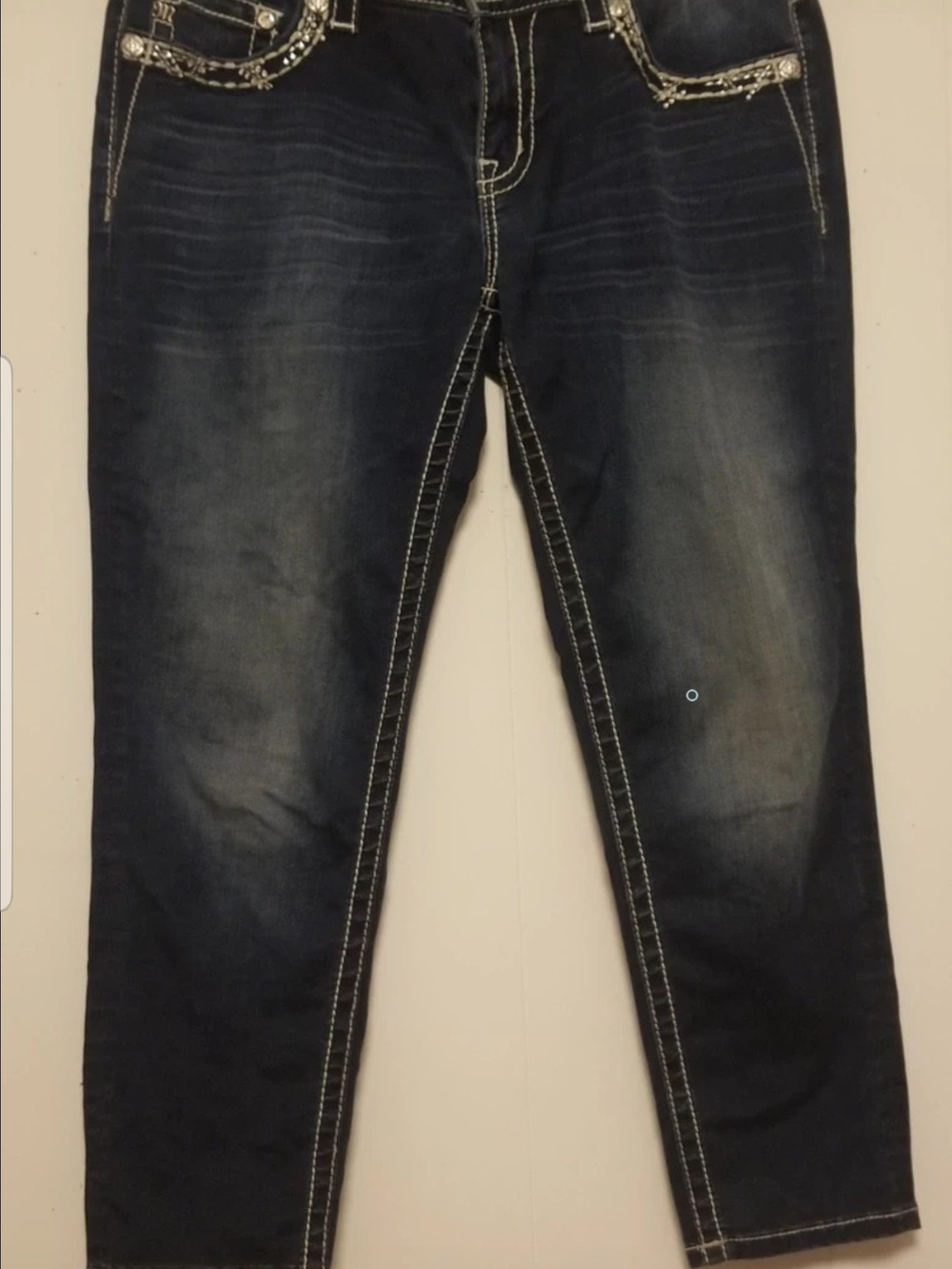 Miss Me Indigo Skinny Jeans Capris with Contrast Stitching